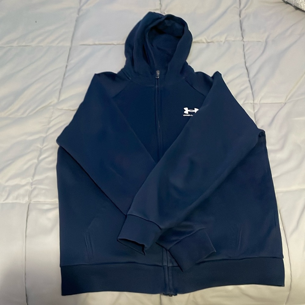 mens medium under armor hoodie